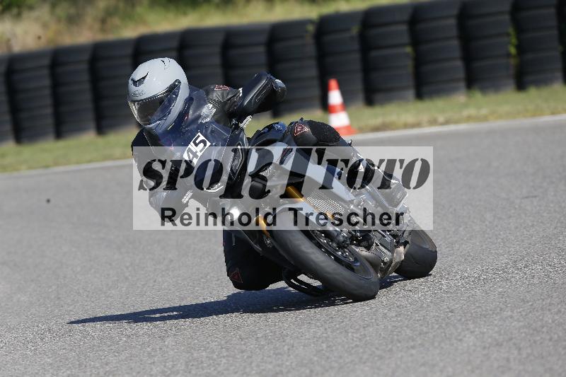 Archiv-2025/49 26.08.2025 Cornu Master School ADR/blau-bleu/45